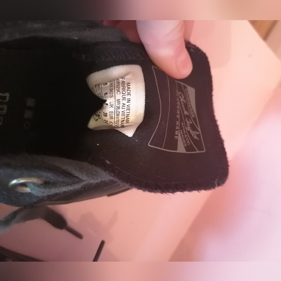 ***SOLD Chuck Taylor Converse Monochrome black Size 8 Women - Picture 3 of 4